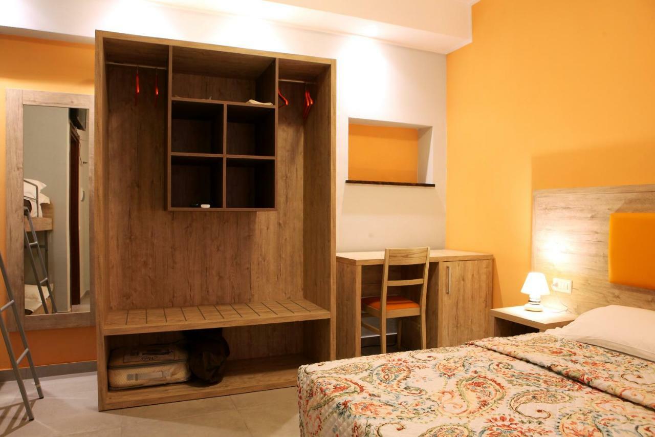 La Casa Di Nonno Giulio Frühstückspension Porto SantʼElpidio