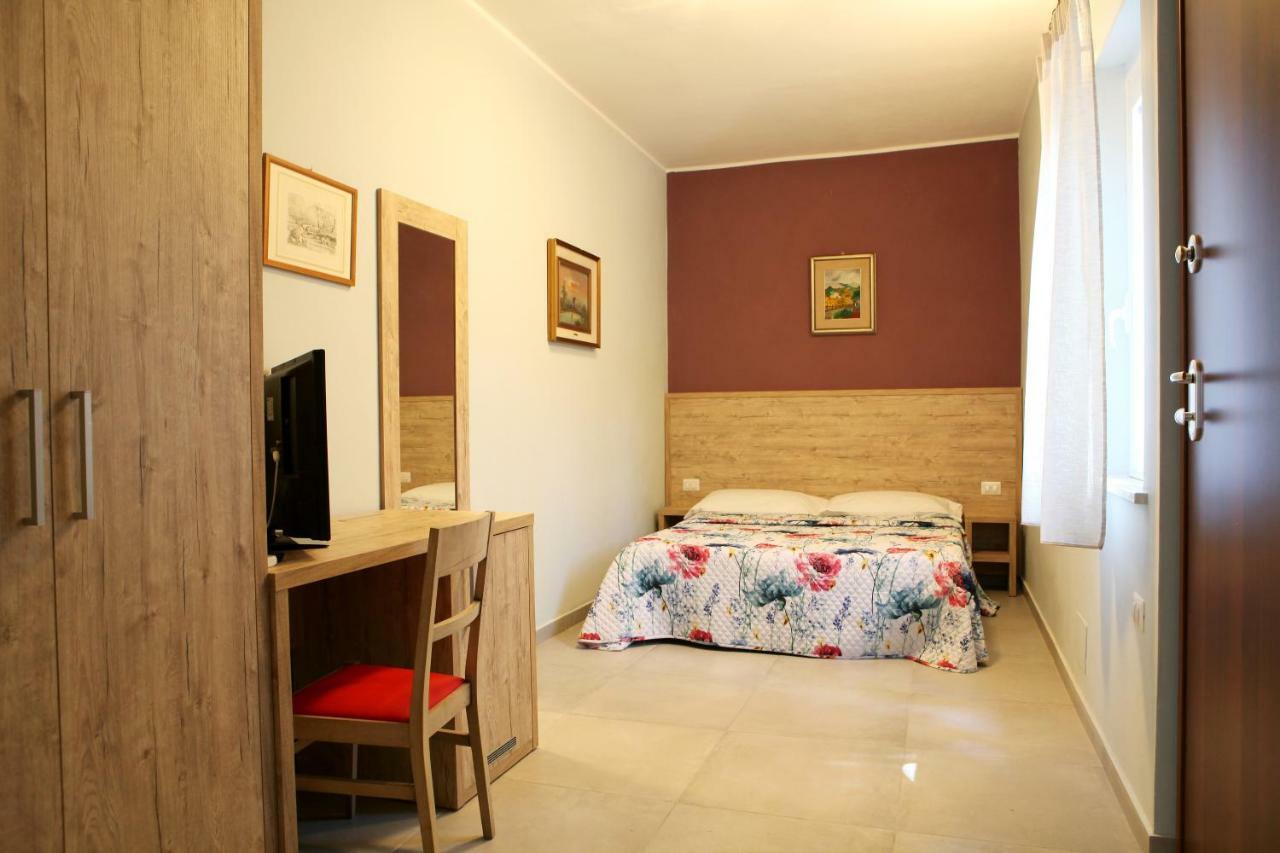 La Casa Di Nonno Giulio Frühstückspension Porto SantʼElpidio